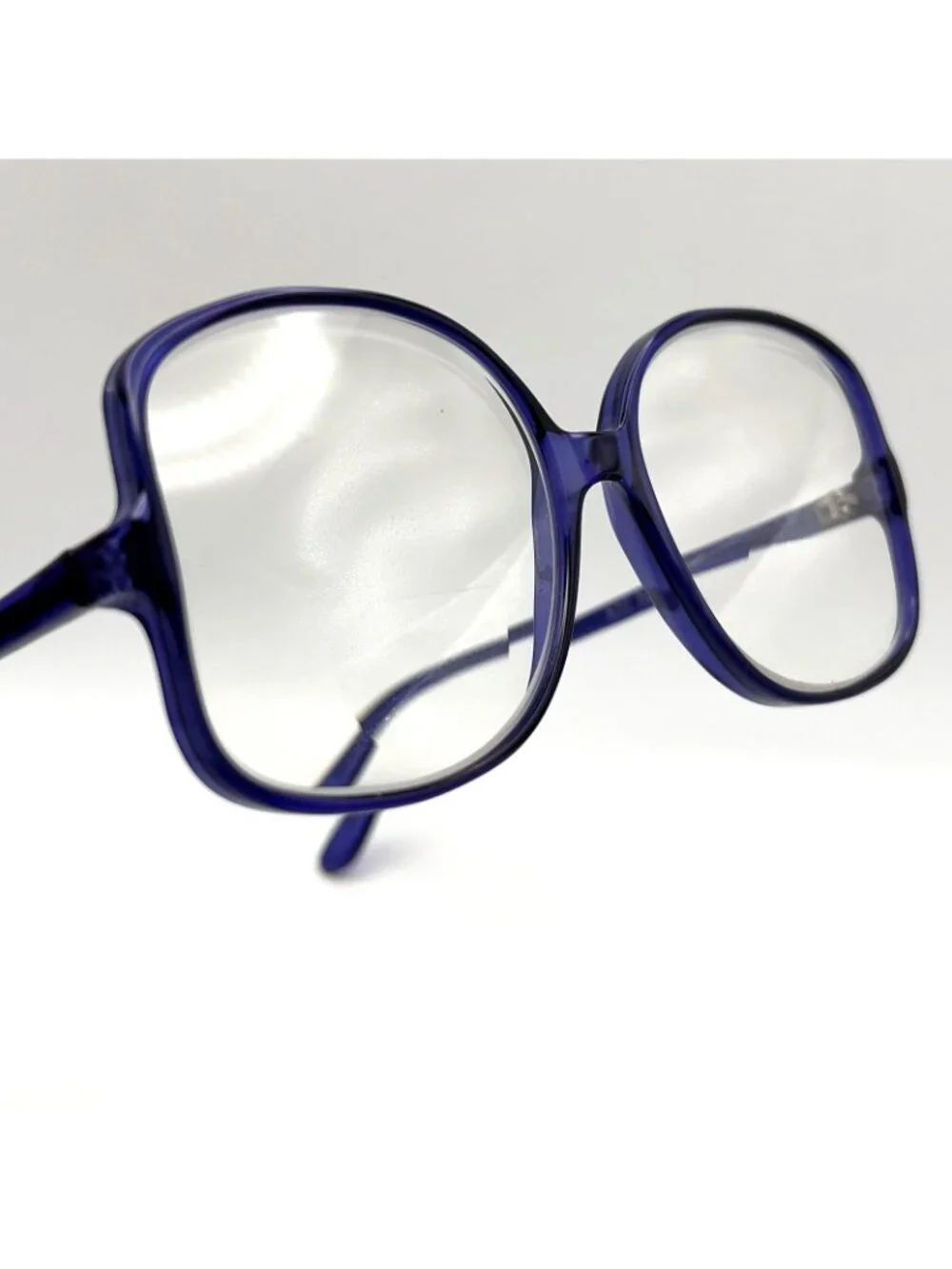 VTG Tura 632 Eyeglass Frames Over Large Transparent Israel Blue/Purple 63-17-137